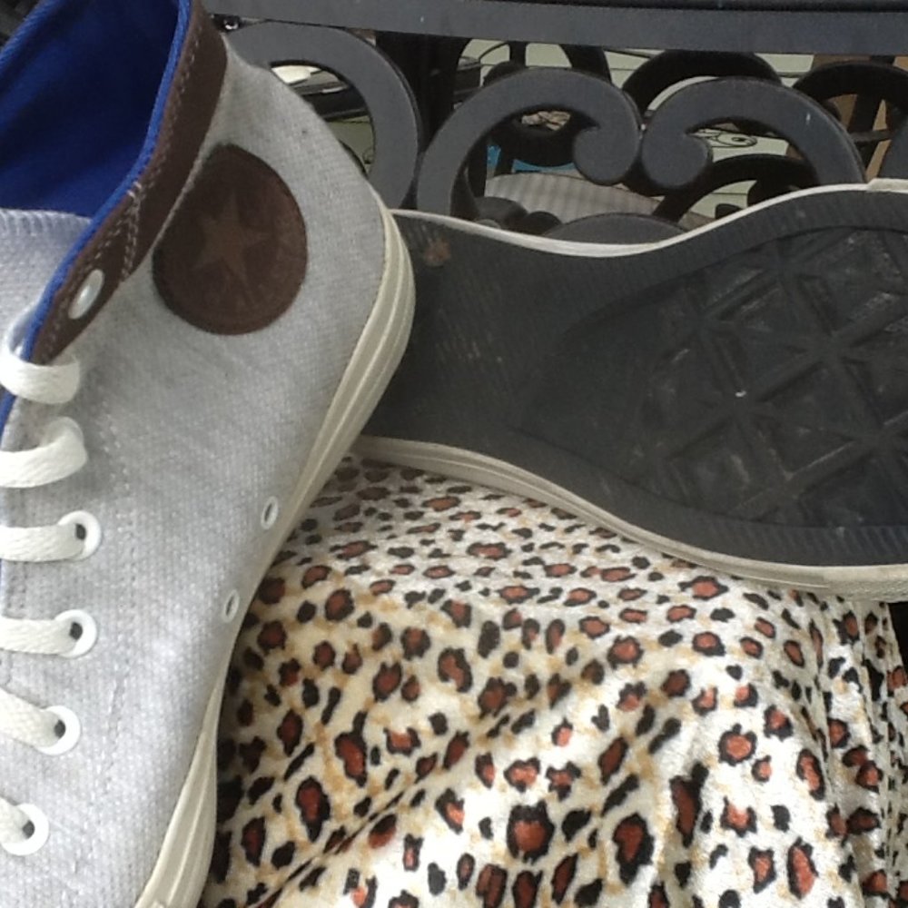 EUC CTAS Classic Chuck Taylor Converse Hi-SWEATSHIRT (9M/11W) Converse ☆ - Picture 7 of 10
